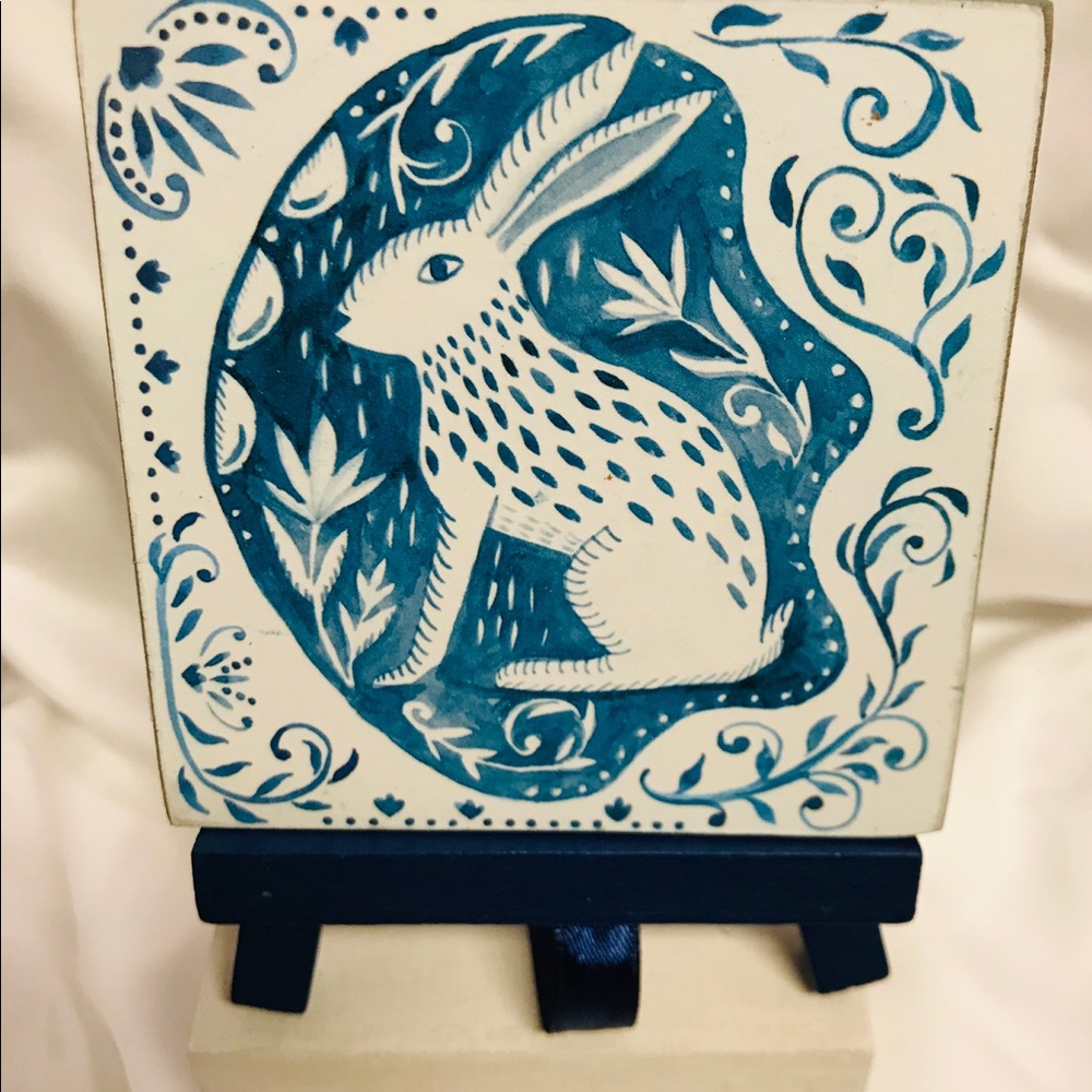 RABBIT PICTURE WITH EASEL FOR  DECOR AND EASTER - Picture 6 of 8